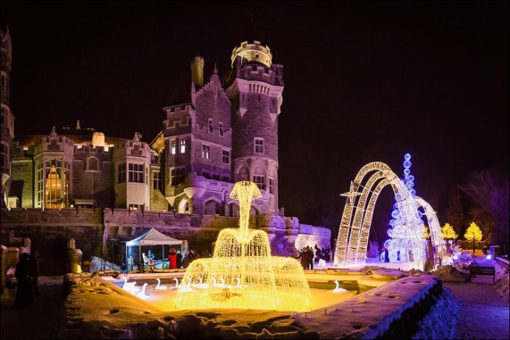 Casa Loma - winter break