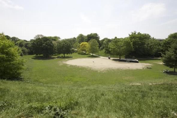 Tobogganing Hills toronto ski hills