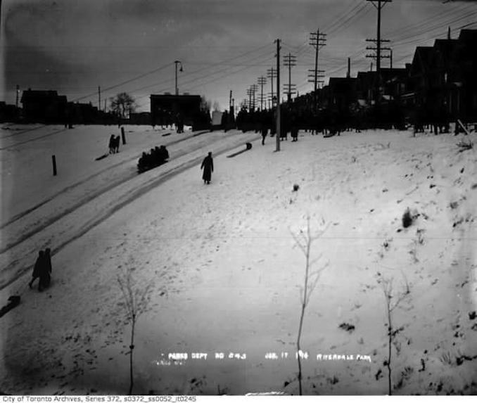 Tobogganing Hills ski hills