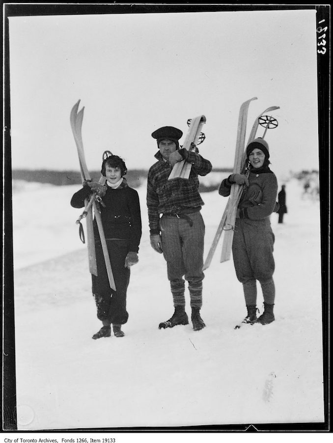 Toronto Ski Club, Lorraine Lennox, Gordon Lockhart, Edith Lockhart - vintage skiing photographs