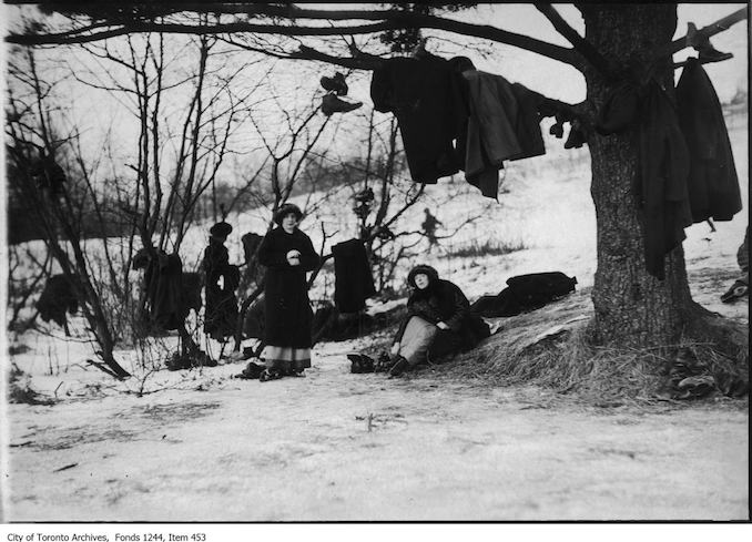 Women prepare to go skating on Grenadier Pond. - 1907