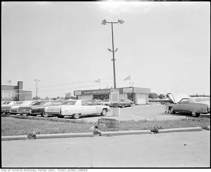 Vintage Automobile Photographs - 2419 Eglinton Avenue East, Main Line Auto Lease aug 28 1975