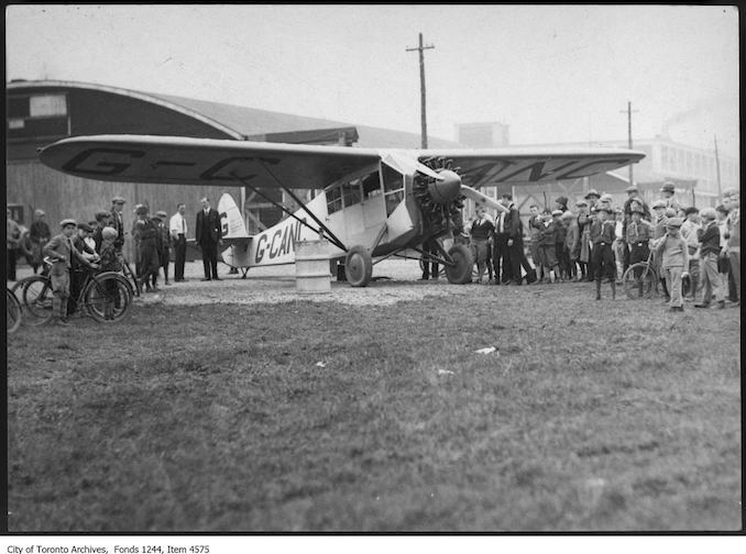 Fairchild FC-2 plane carrying first air mail from Leaside. - May 5, 1928