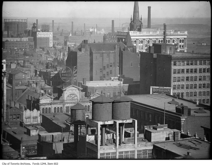 Looking southeast from Richmond and Bay streets. - [between 1912 and 1920]