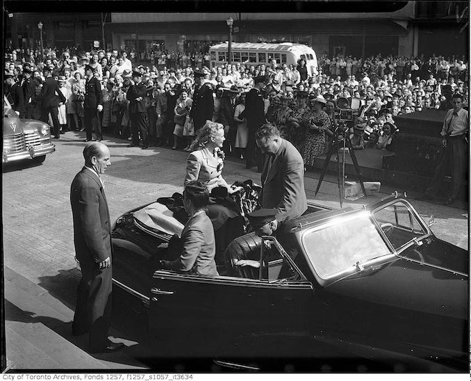 Miss Toronto 1947 Margaret Marshall arrives in automobile at Old City Hall 1948