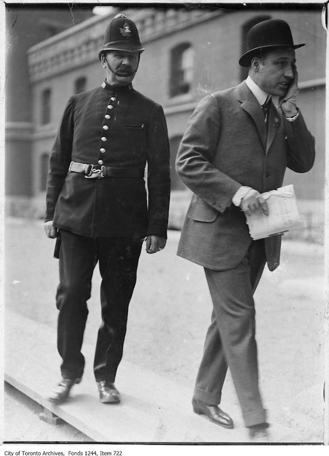 Policeman and recruit, Armouries. - [1914?]