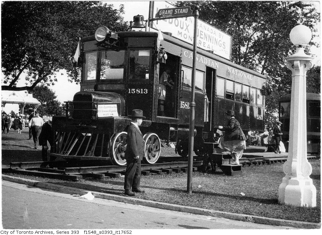 Exhibition - motor train - 1922