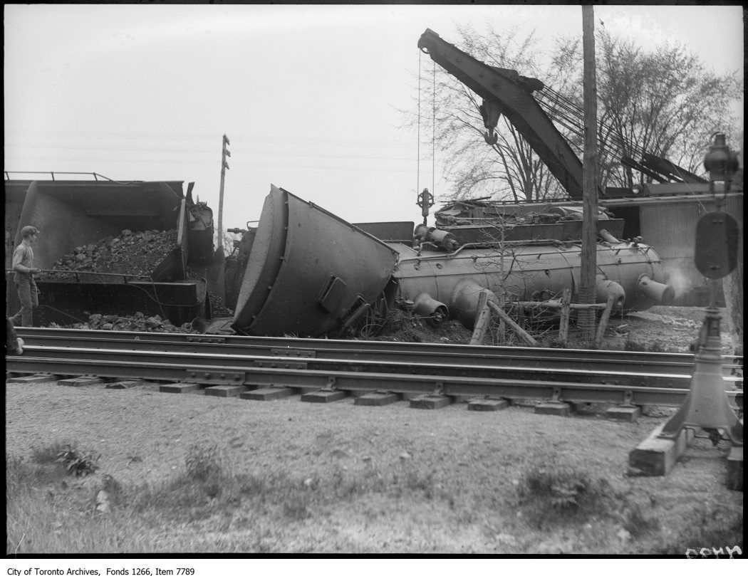 Grimsby, train wreck of Stony Creek. - May 21, 1926