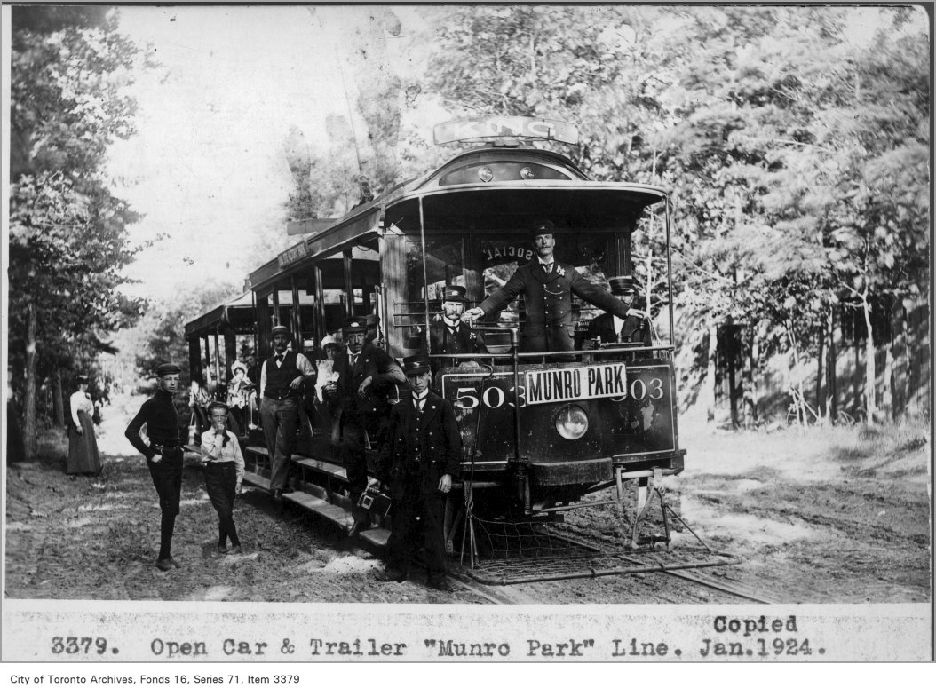 Open car and trailer, Munro Park Line - 1900