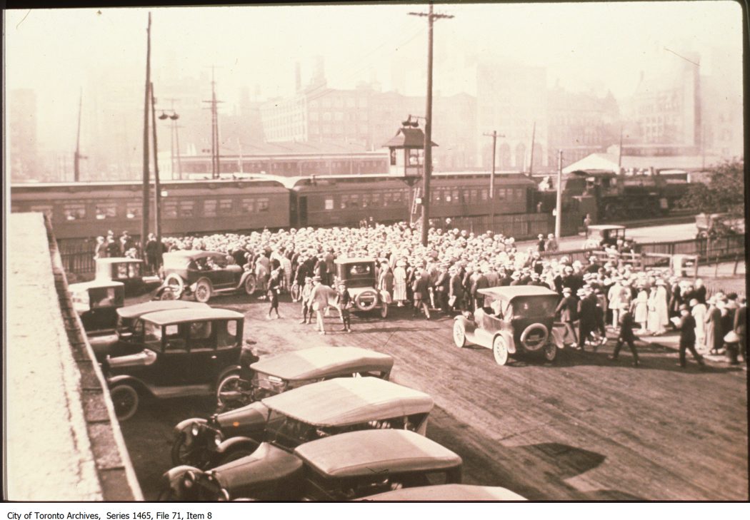 Railway level crossing near waterfront - 1900-1920