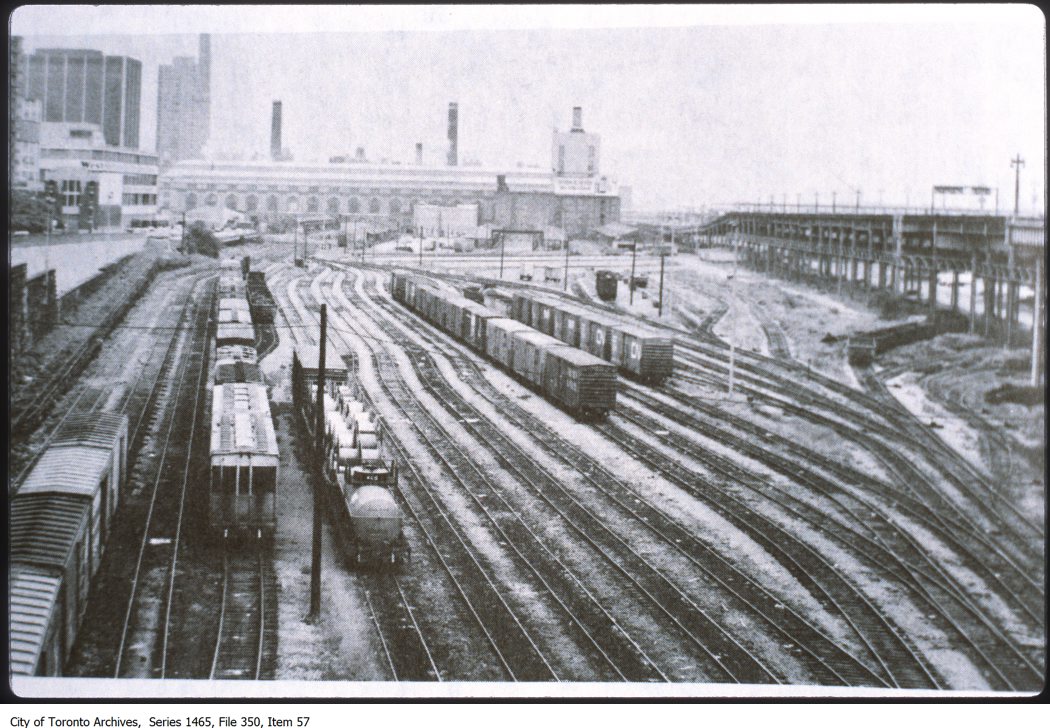 Railway tracks looking east to Bathurst - 193?