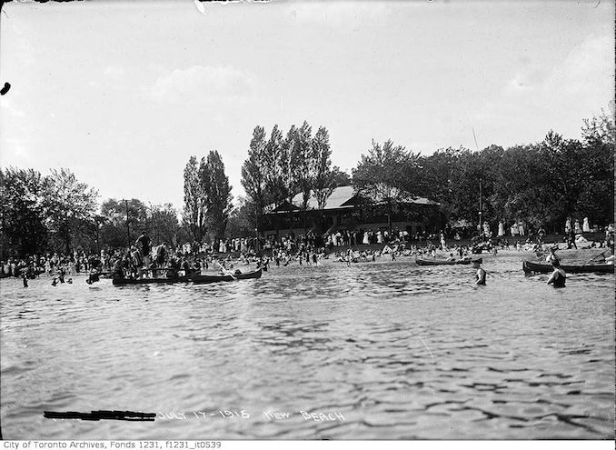 1915 - Kew Beach Bathing Pavilion