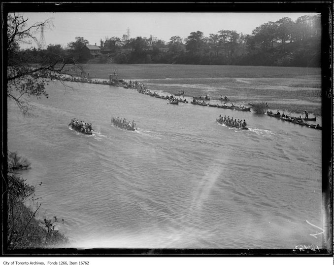 1929 - Humber Regetta [i.e. Regatta], war canoe race, general