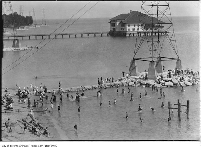 1900? - Bathers, Sunnyside Beach