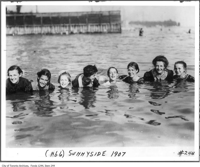 1907 - Bathers, Sunnyside vintage swimming