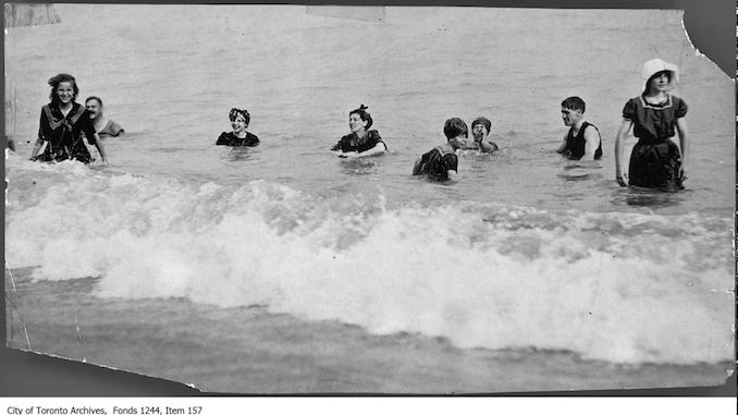 1908 - Group of swimmers at Kew Beach