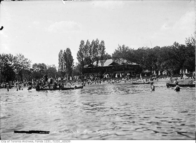 1915 - Kew Beach Bathing Pavilion
