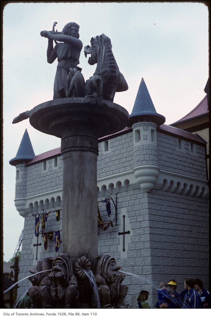 1981 - june 8 - View of water fountain and sculpture in front of castle at Canada's Wonderland