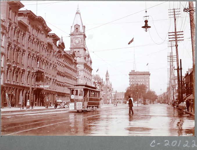 Hamilton courthouse, King St