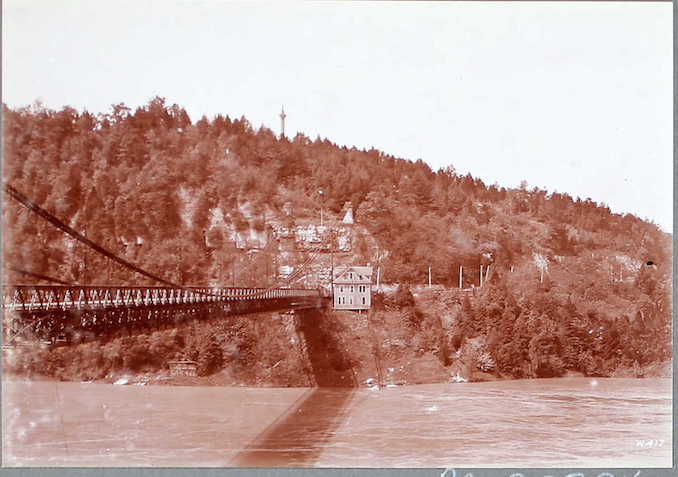 Queenston Heights from Lewiston, Queenston