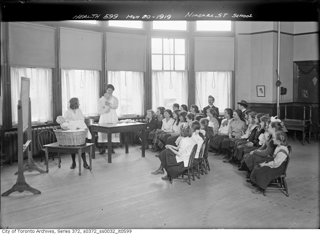 1919 - Junior Health League — Niagara Street School