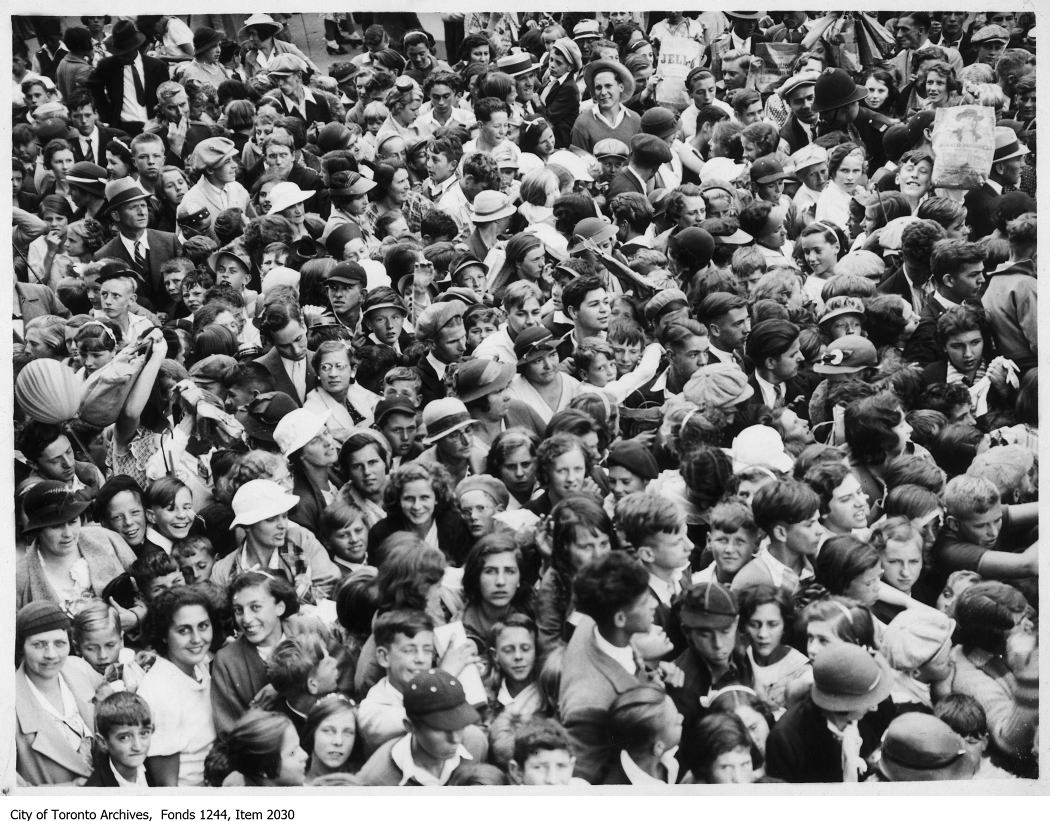 1926 - Entrance crowds at Grandstand, CNE