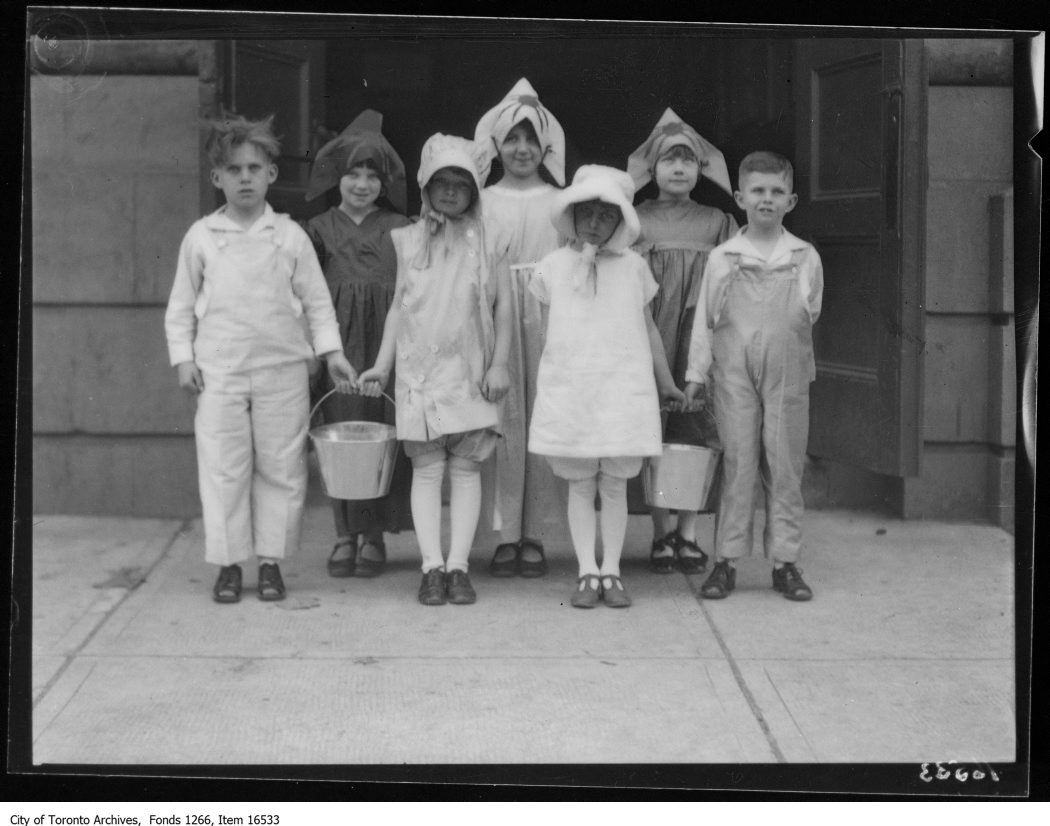 1929 - Separate School pageant, Arena, group of 7