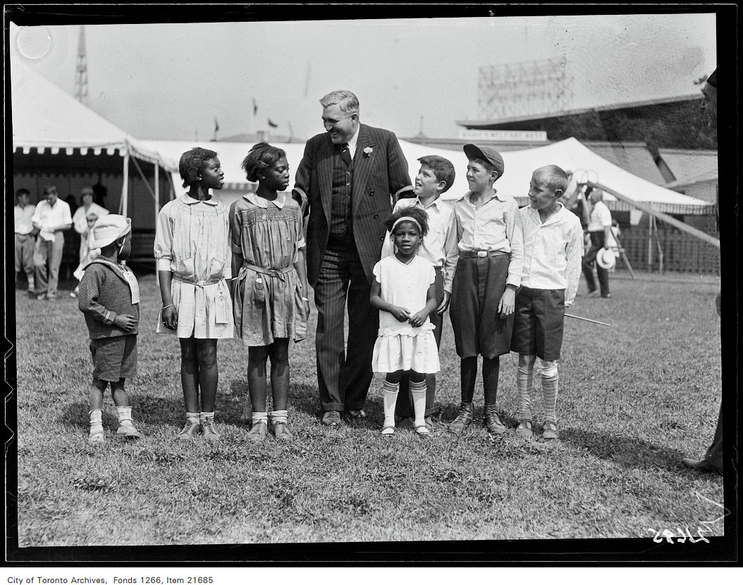 1930 - CNE, Children's Day, Jack Ramsden with kids