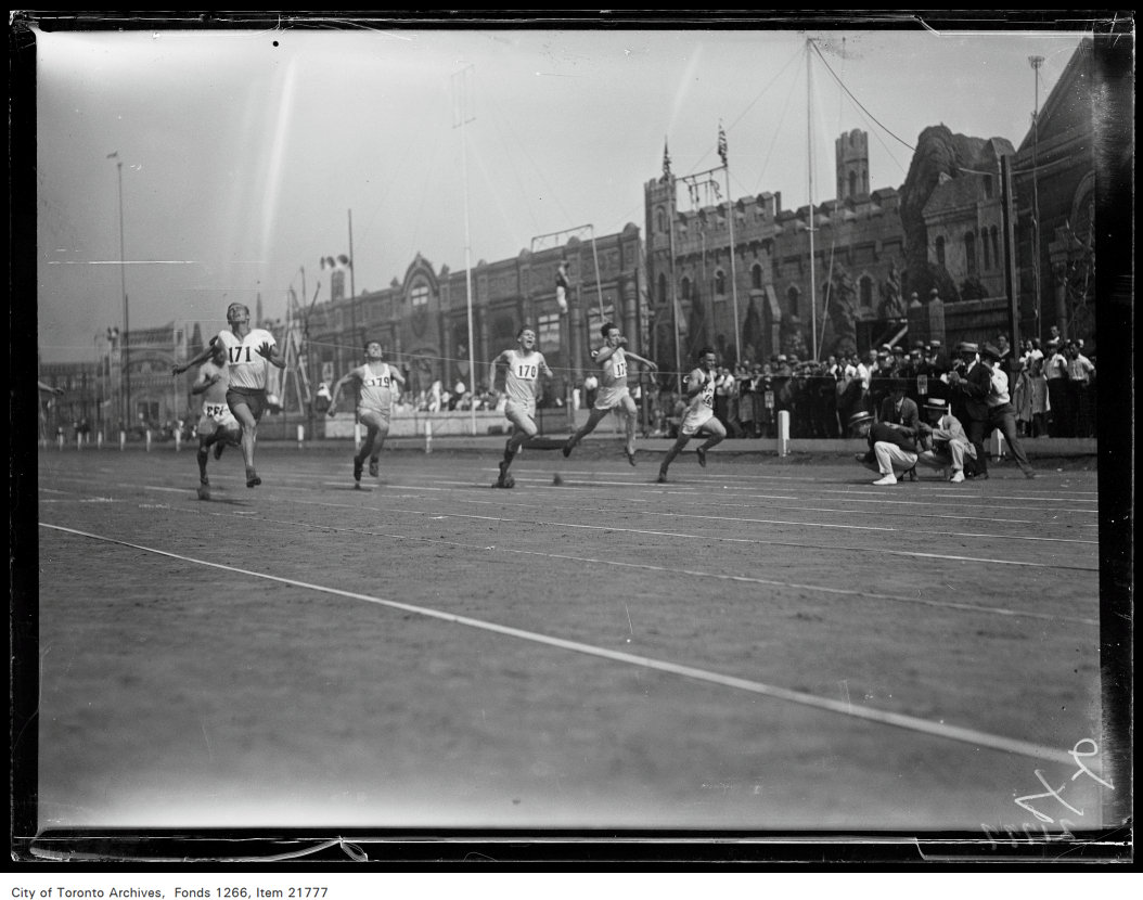 1930 - CNE, sports, finish, 100 yard open handicap