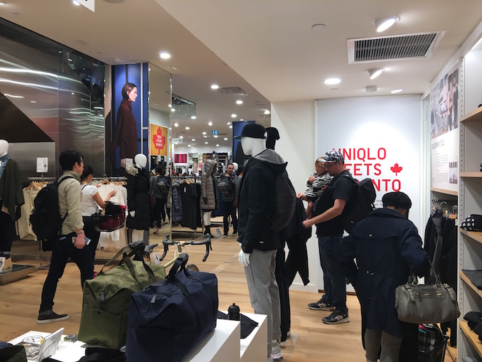 Uniqlo Toronto