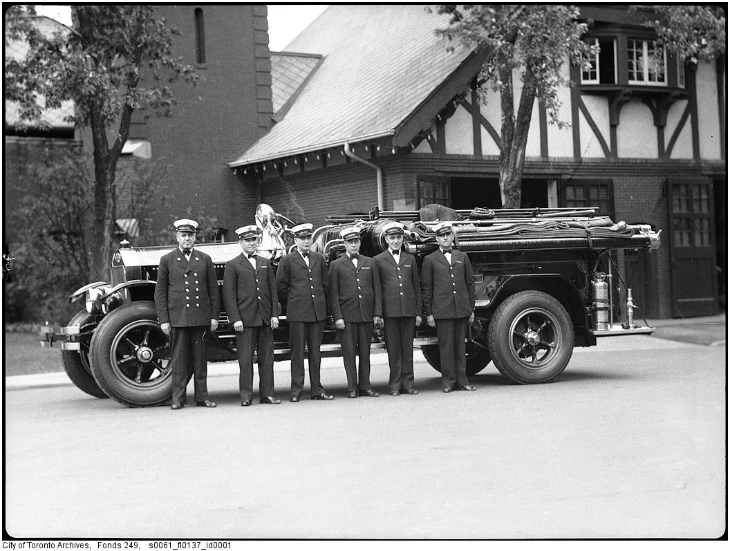 1927-1940 - Firetruck at CNE Firehall