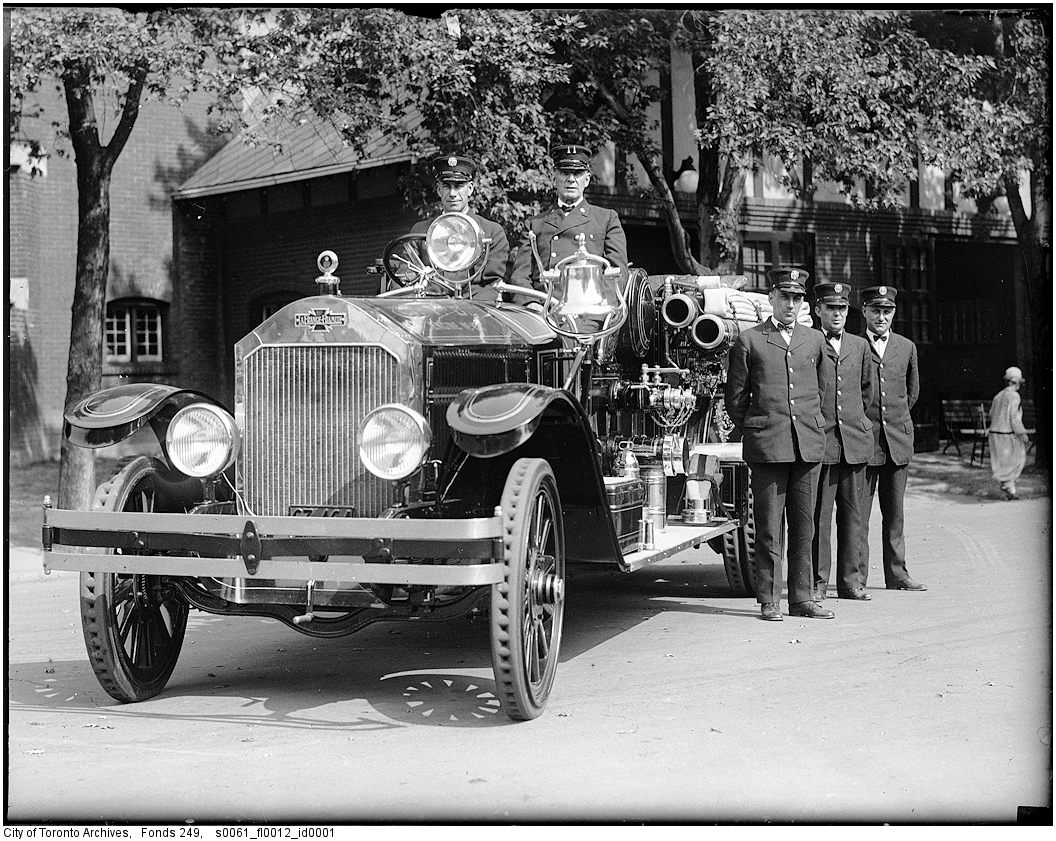 1928 - Pumper No. 17 at CNE Firehall