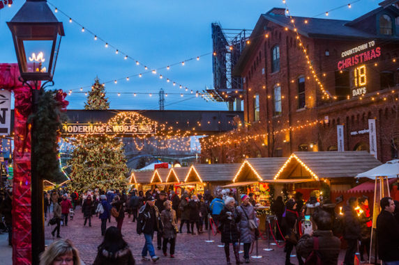 Distillery District, holiday market