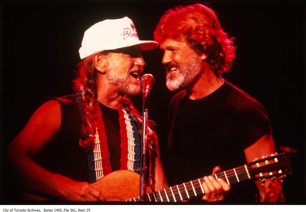 Willie Nelson and Kris Kristofferson at the Forum