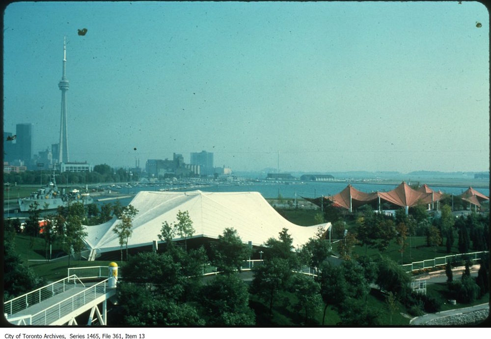 toronto skyline