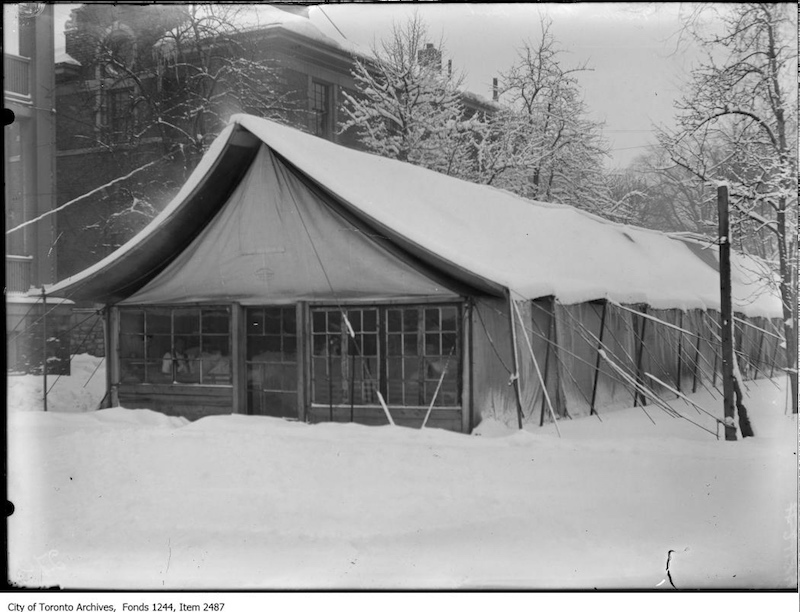 1909 - Western Hospital tent, west of Leonard Avenue