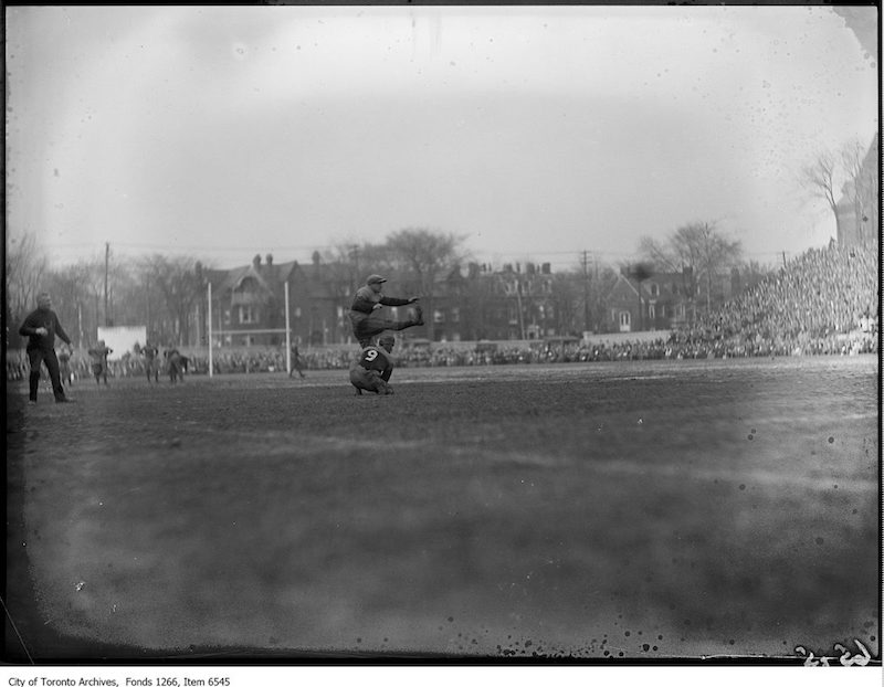 1925 - Varsity-Queens Rugby, Balstone, Q, converting