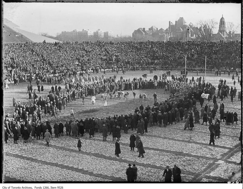 1926 - Varsity-Queen's Rugby, crowd on field at half-time