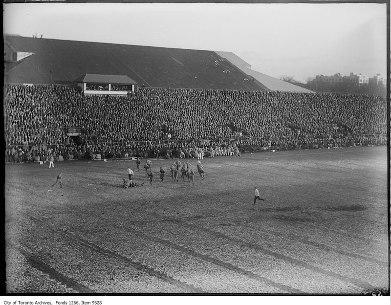 1926 - Varsity-Queen's Rugby, general scene of play