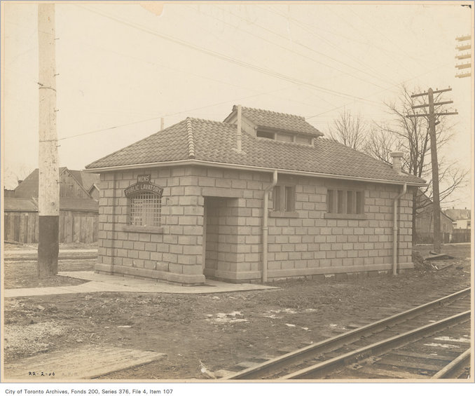 1906 - Lavatory Cottingham Street and Yonge Street