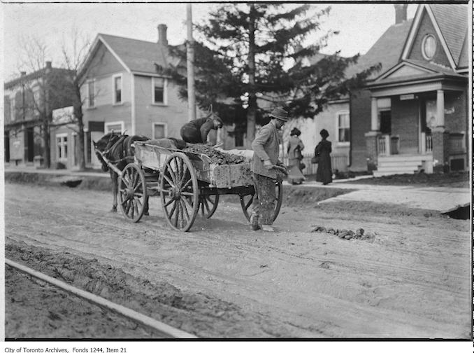 1907 - Road repairs on north Yonge Street at Eglinton Avenue