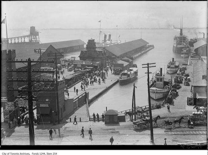 1912 - Ferry docks at foot of Yonge Street