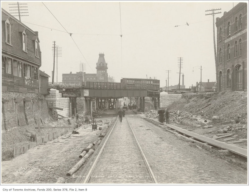 1897 - Nov 17 - Queen Street subway looking east