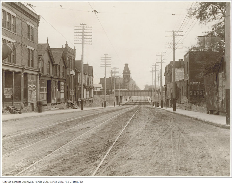 1898 - Queen Street subway looking east copy