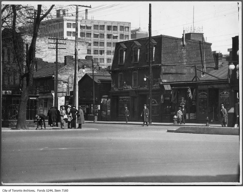 1924 - Queen Street West at University Avenue