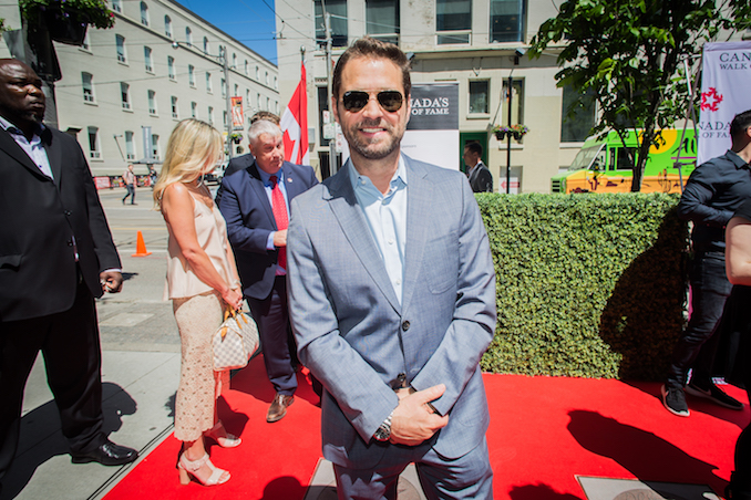 The 2016 Canada's Walk of Fame inductees Darryl Sittler, left to right,  Sara Waxman, wife of inductee Al Waxman, Jason Priestley, Deepa Mehta,  Corey Hart, and Jeanne Beker pose for a photo