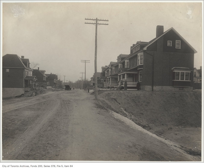 1890? - Havelock Street looking south to College Street