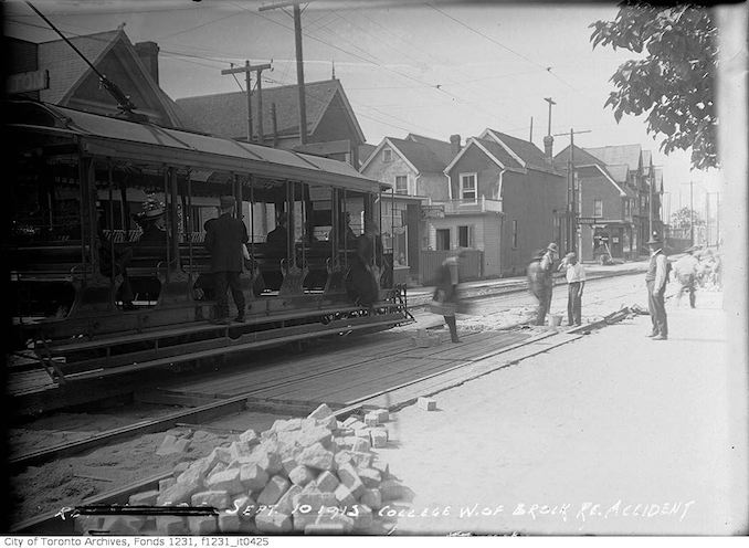 1913 - September 10 - T. R. Car No. 531 College Street