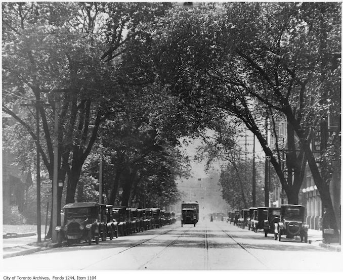 1916 - College Street from Yonge Street