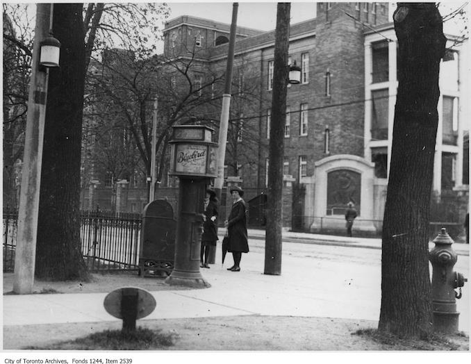 1922 - Northeast corner of College Street and University Avenue